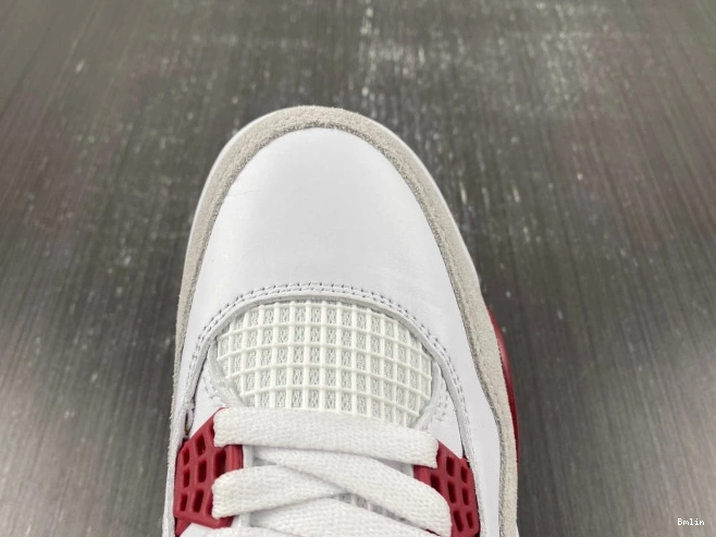 Bmlin Pine 4 DR5415-160 Retro SB Jordan Red 0731